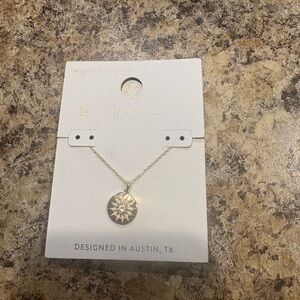 New Kendra Scott Gold Pendant Necklace